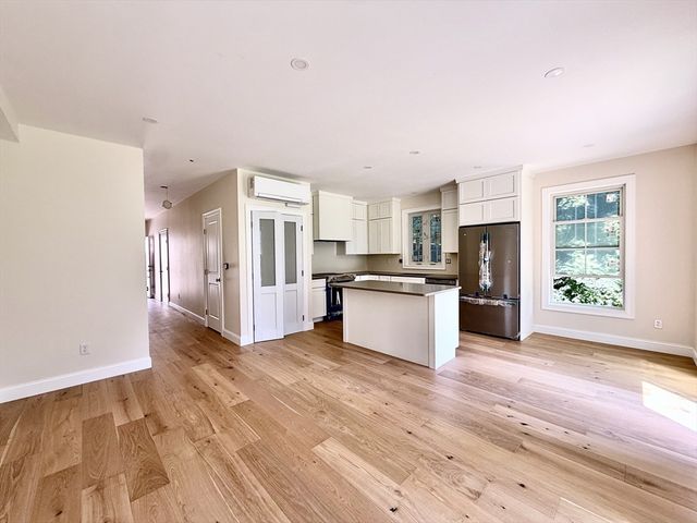 94 Lyman Rd A, Northampton, MA 01060
