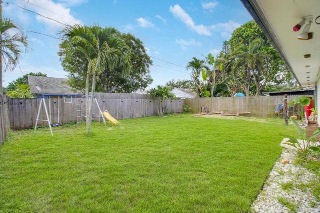 5929 SE Collins Avenue, Stuart, FL 34997