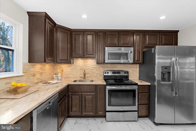 3902 NEWMAN CT, Waldorf, MD 20602