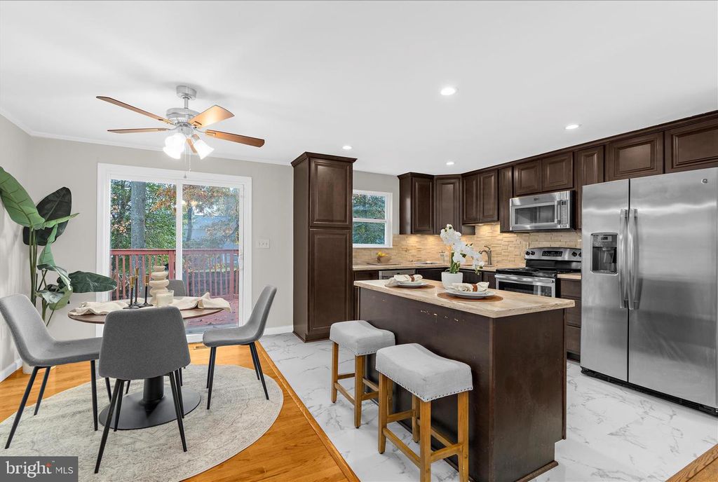 3902 NEWMAN CT, Waldorf, MD 20602