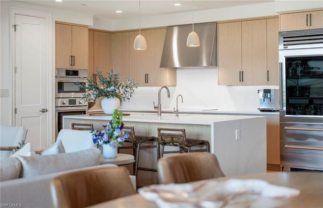 1115 Central AVE 443, Other, FL 34102