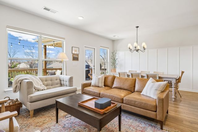 120 Macy Dr, Hendersonville, TN 37075