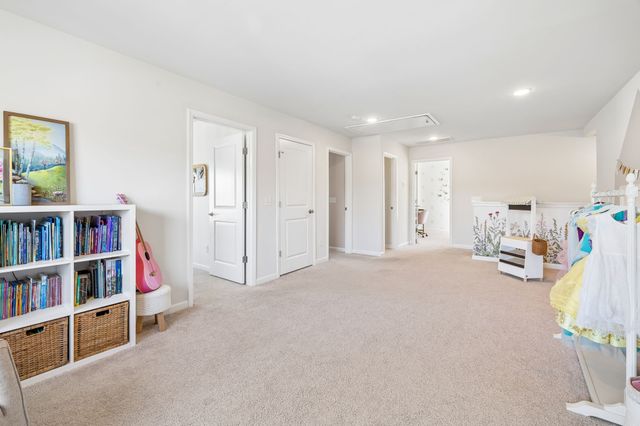 120 Macy Dr, Hendersonville, TN 37075