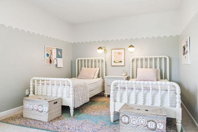 120 Macy Dr, Hendersonville, TN 37075