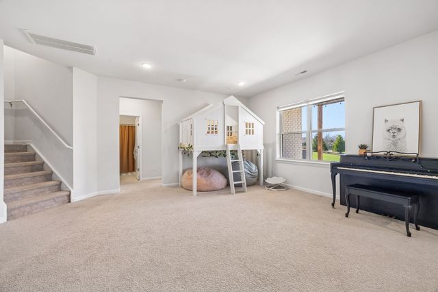 120 Macy Dr, Hendersonville, TN 37075