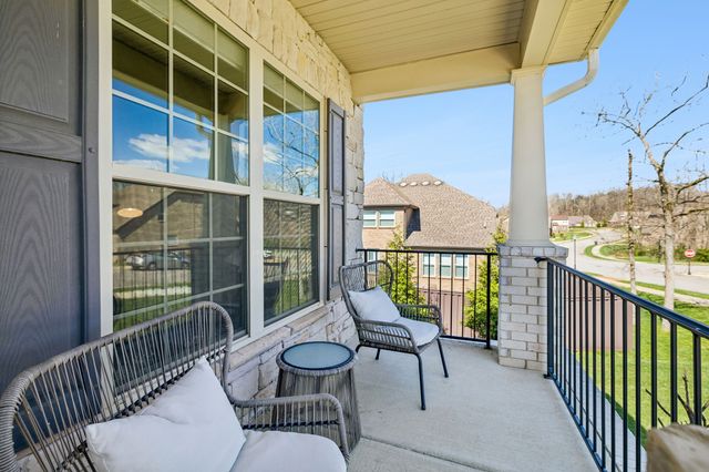 120 Macy Dr, Hendersonville, TN 37075