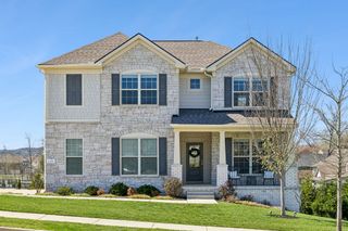 120 Macy Dr, Hendersonville, TN 37075