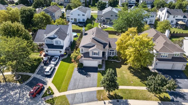 251 Winslow Way, Lake In The Hills, IL 60156