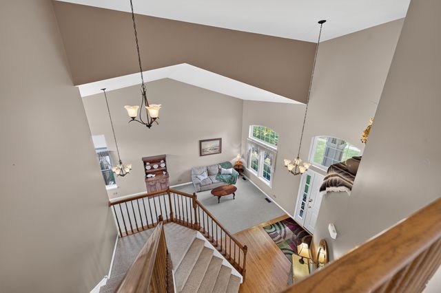 251 Winslow Way, Lake In The Hills, IL 60156