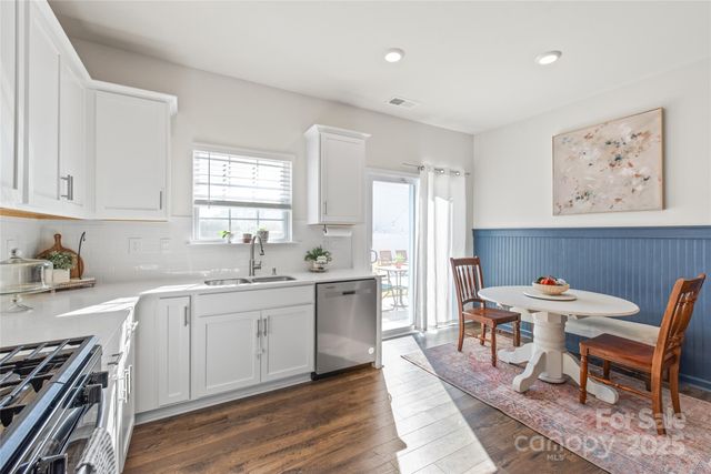 9233 Mackinaw Drive, Gastonia, NC 28056