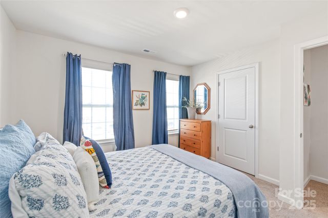 9233 Mackinaw Drive, Gastonia, NC 28056