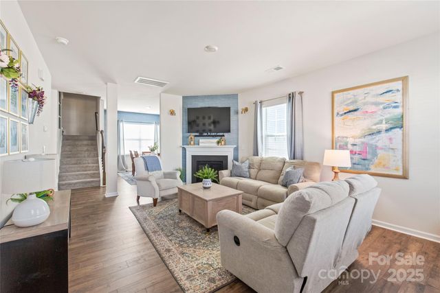 9233 Mackinaw Drive, Gastonia, NC 28056