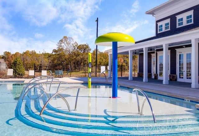 9233 Mackinaw Drive, Gastonia, NC 28056