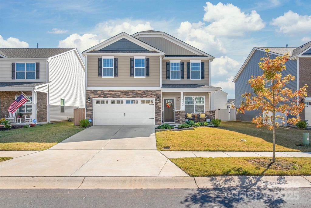 9233 Mackinaw Drive, Gastonia, NC 28056