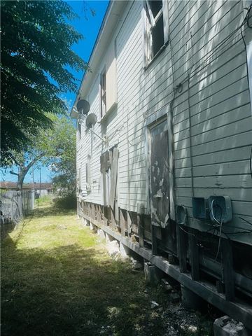 1747 15th St, Corpus Christi, TX 78404