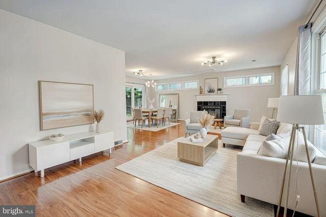 5924 CAUBA CT, Alexandria, VA 22310