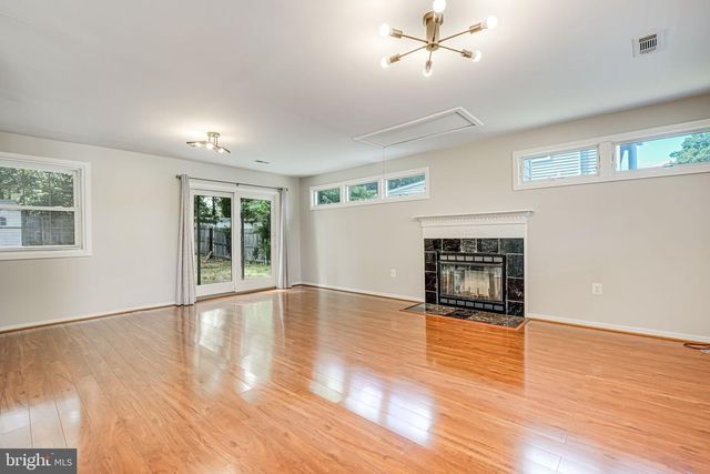 5924 CAUBA CT, Alexandria, VA 22310