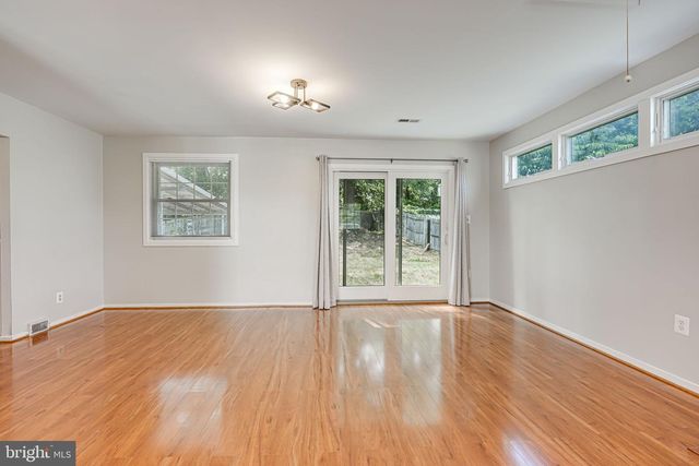 5924 CAUBA CT, Alexandria, VA 22310