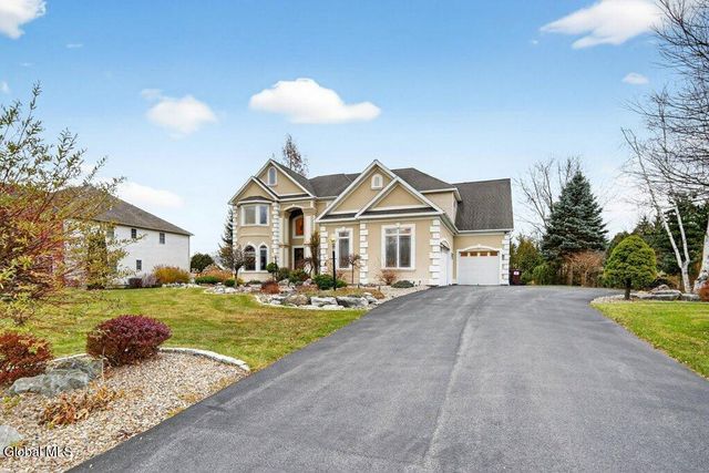 29 Alva Road, Niskayuna, NY 12309