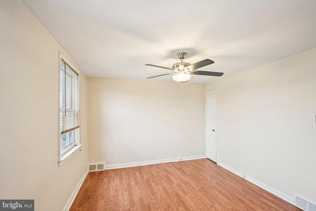 1038 E HOWELL ST, Philadelphia, PA 19149