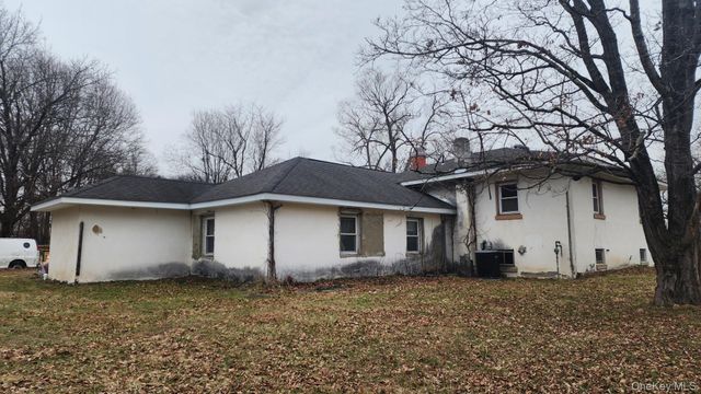 158 Schlueter Drive, Hopewell Junction, NY 12533