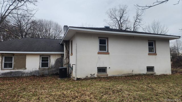 158 Schlueter Drive, Hopewell Junction, NY 12533