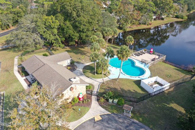8777 COMO LAKE Drive, Jacksonville, FL 32256