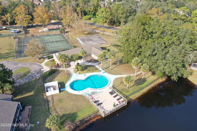 8777 COMO LAKE Drive, Jacksonville, FL 32256