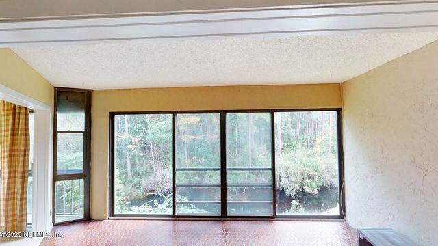 8777 COMO LAKE Drive, Jacksonville, FL 32256