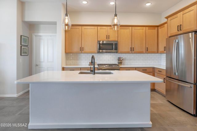 59830 E Juniper Road, Oracle, AZ 85623