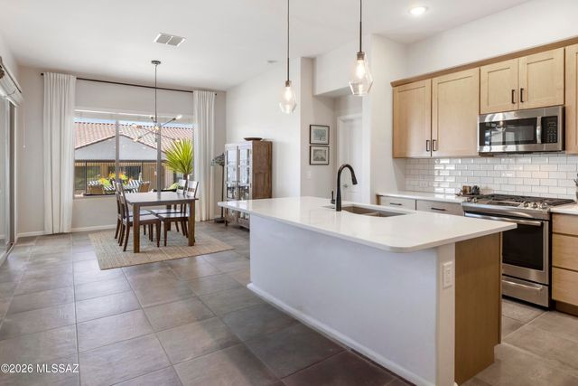 59830 E Juniper Road, Oracle, AZ 85623