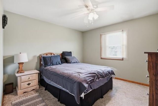 1547 W 99th Avenue, Crown Point, IN 46307
