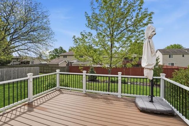 1547 W 99th Avenue, Crown Point, IN 46307