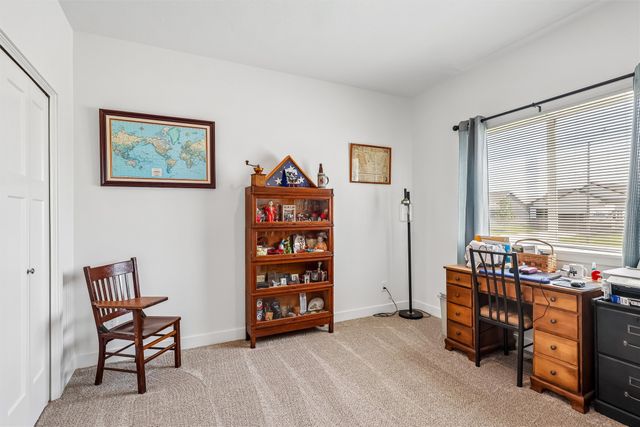 1005 Gray Avenue, Waukee, IA 50263