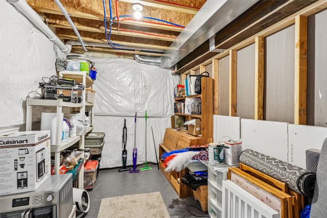1005 Gray Avenue, Waukee, IA 50263
