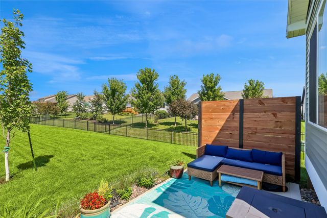 1005 Gray Avenue, Waukee, IA 50263