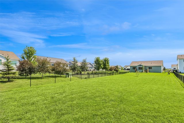 1005 Gray Avenue, Waukee, IA 50263