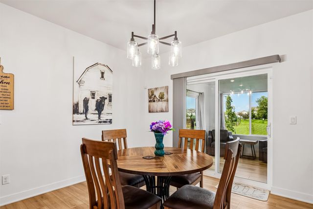 1005 Gray Avenue, Waukee, IA 50263