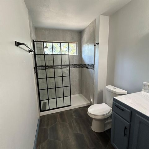 7612 Goudin Drive, Houston, TX 77489