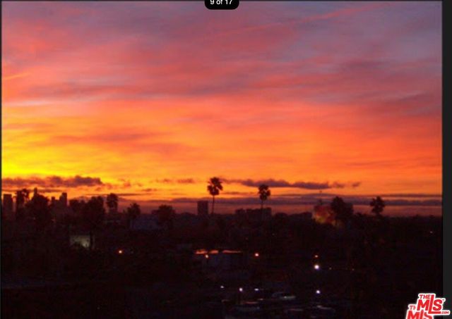 7320 Hawthorn Avenue 219, Los Angeles, CA 90046