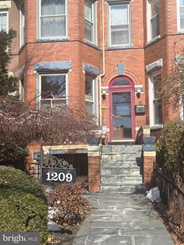 1209 HARVARD ST NW, Washington, DC 20009