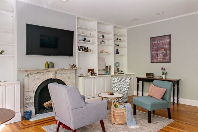 63 W Cedar St 2, Boston, MA 02114