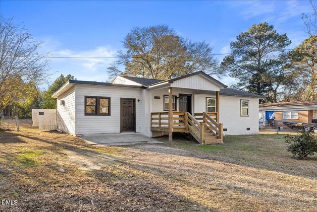 2710 Academy Street, Sanford, NC 27332