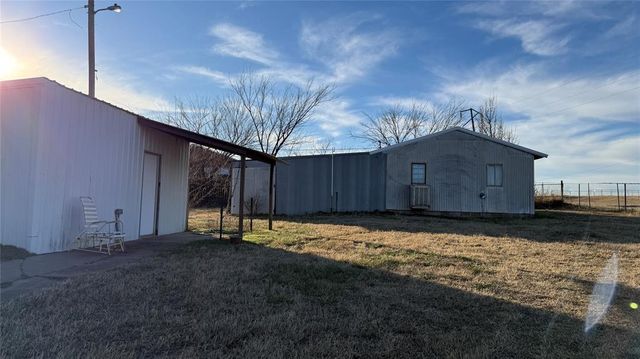 3000 E Walnut Street, Tecumseh, OK 74873