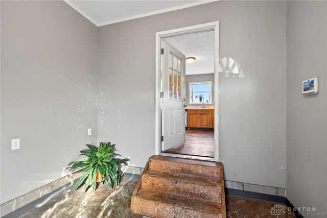 2390 Old Selma Road, Springfield, OH 45505