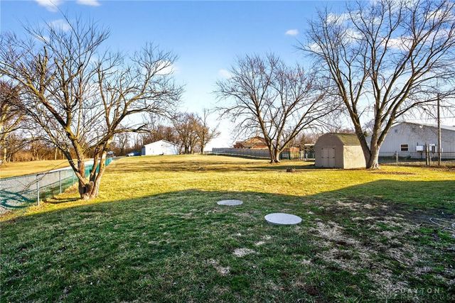 2390 Old Selma Road, Springfield, OH 45505