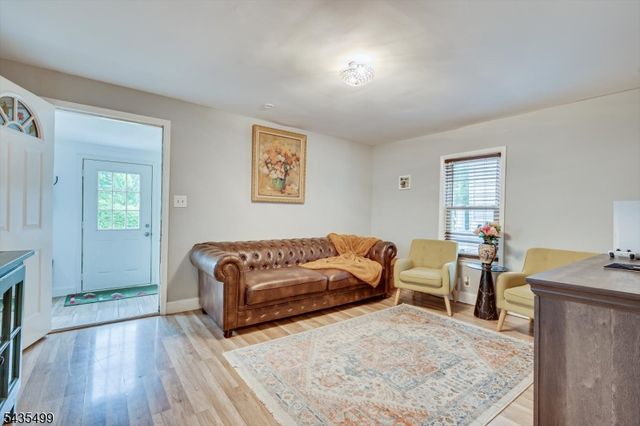 47 Maple St, South River Boro, NJ 08882