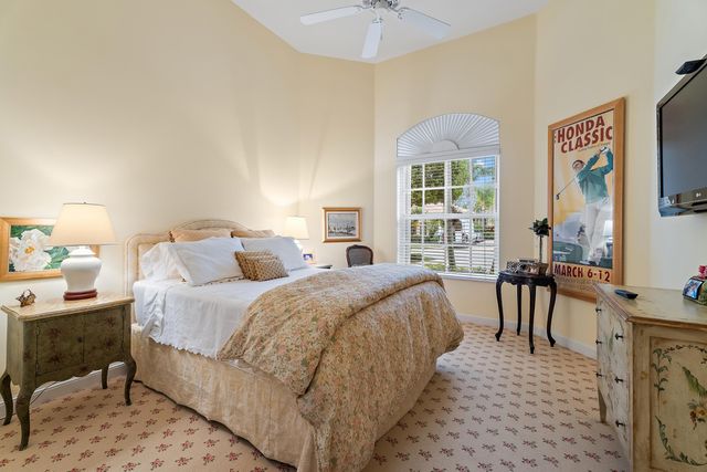 117 Esperanza Way, Palm Beach Gardens, FL 33418