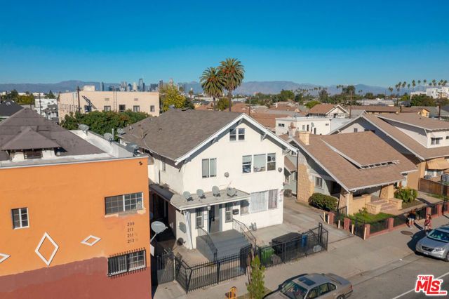 205 W Vernon Avenue, Los Angeles, CA 90037