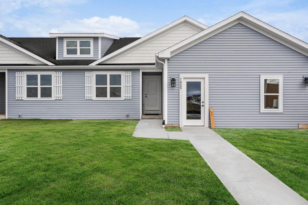1425 S Page Street, Stoughton, WI 53589